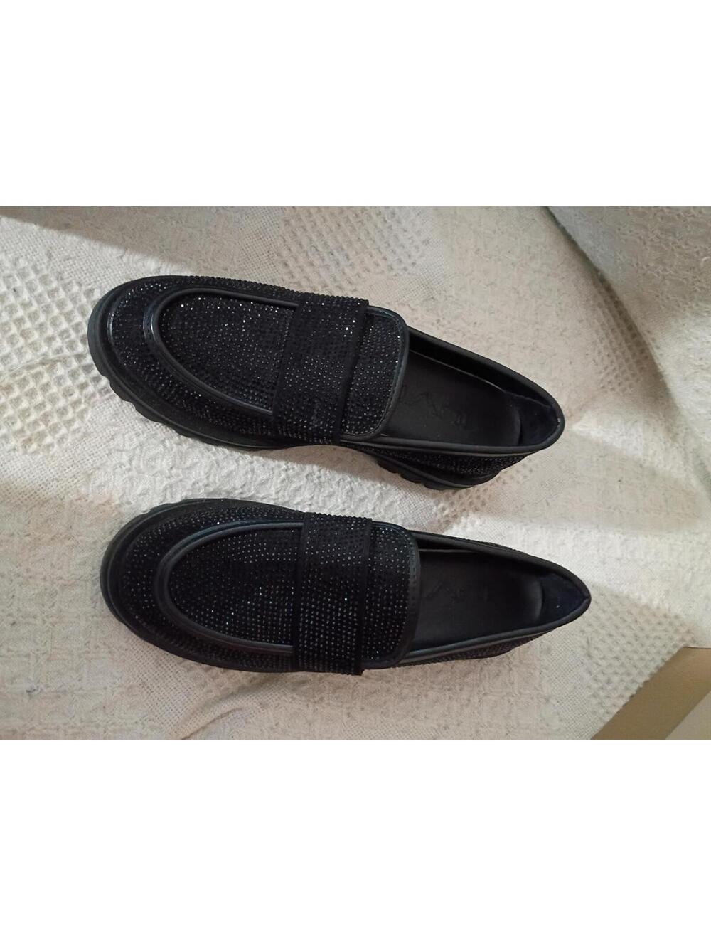 LUVI black loafer with subtle embelishments
